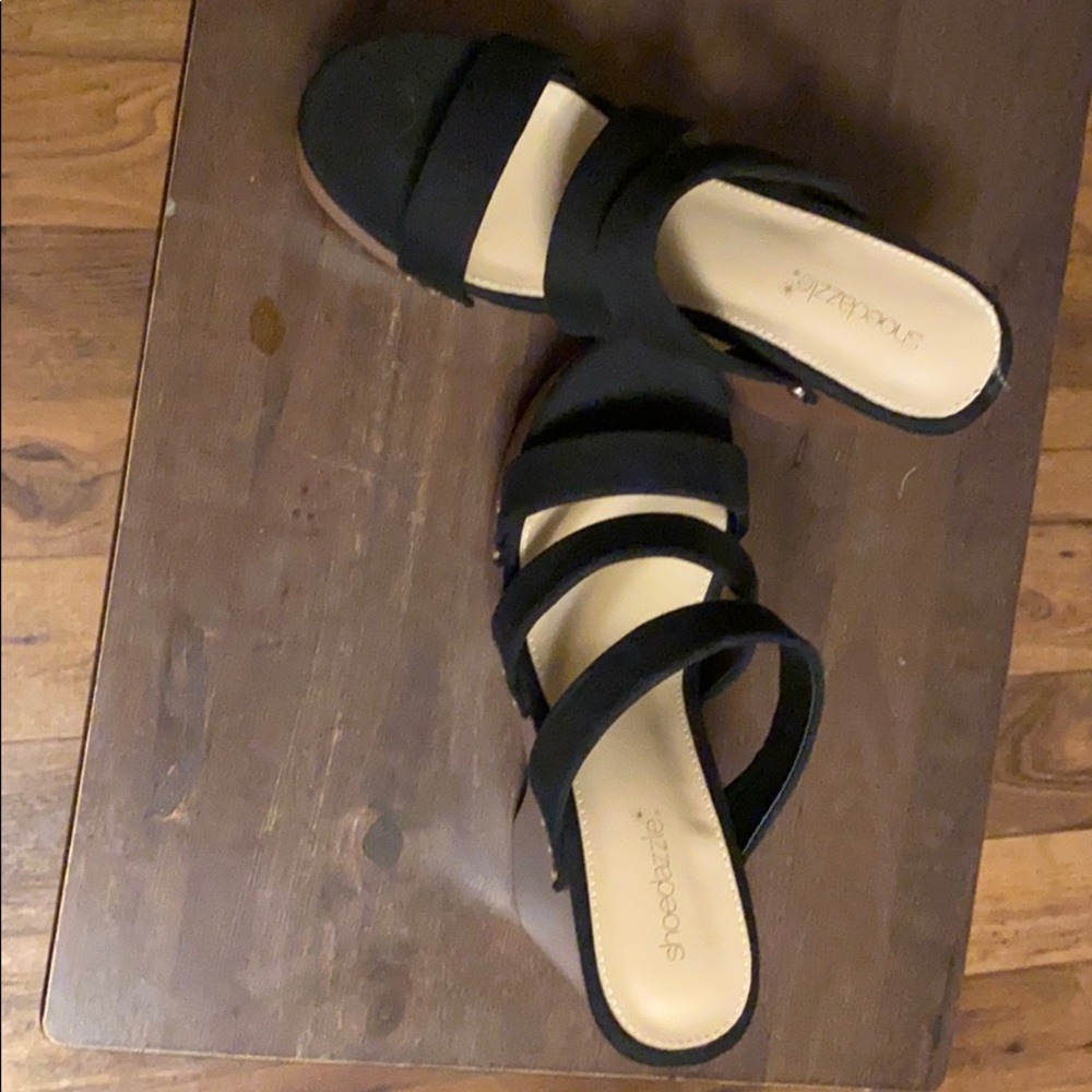 Super cute clogs